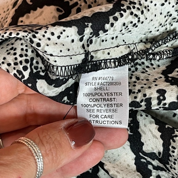 ACOA Lace Trim Black White Tank Top Snake Skin Print Adjustable Straps Medium - Picture 6 of 8